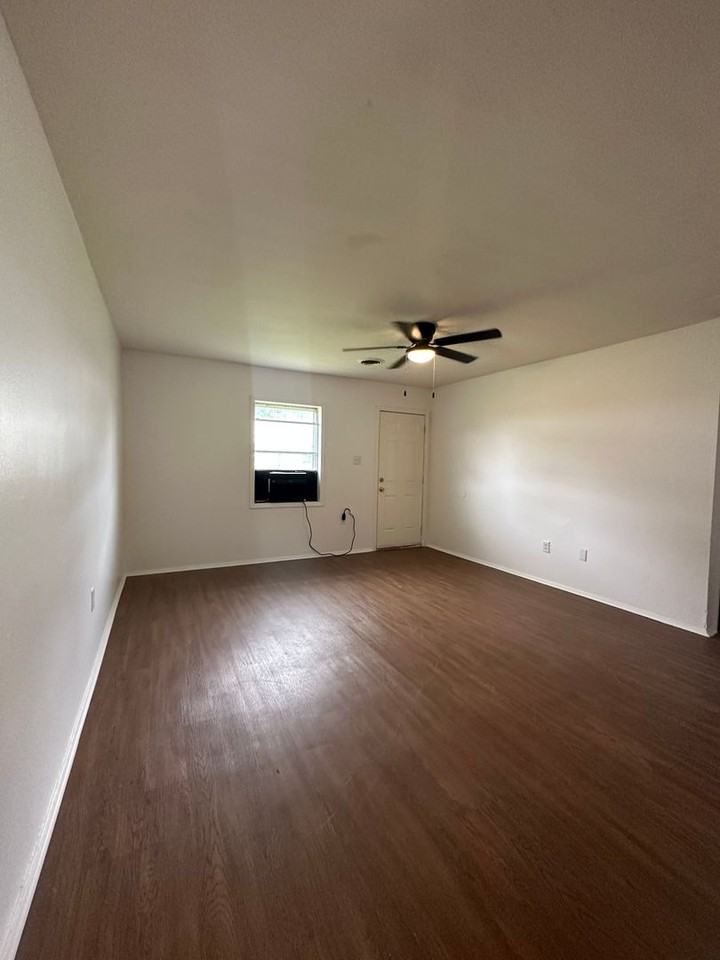 3200 Proper St #30 - Photo 2 of 11