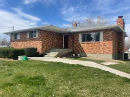 featured image of 1229 Thiel Rd