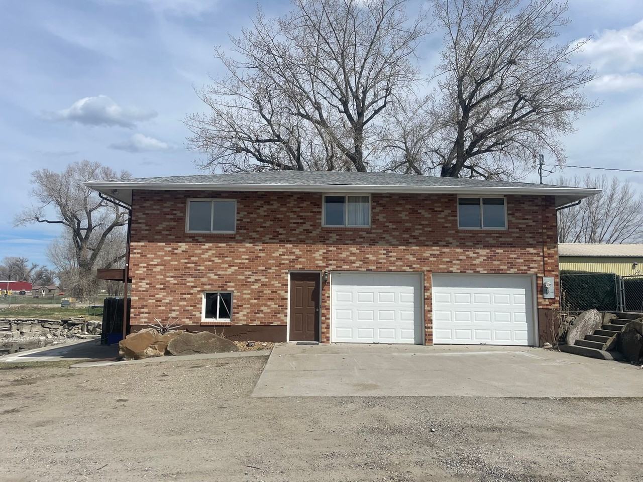 1229 Thiel Rd - Photo 4 of 23
