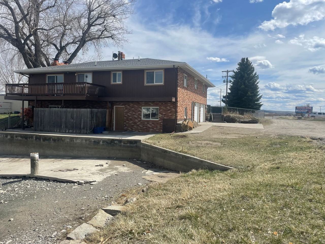 1229 Thiel Rd - Photo 6 of 23