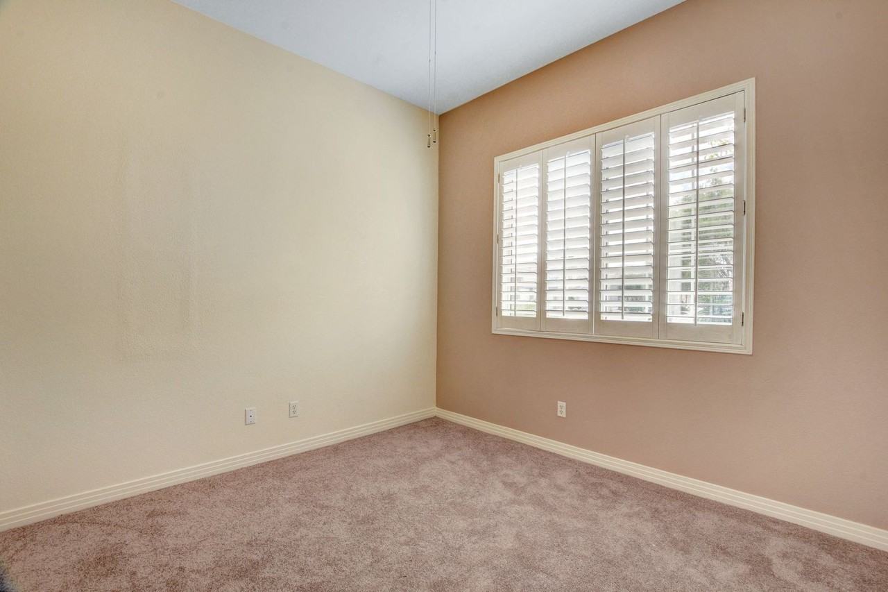 7440 Lansing St - Photo 3 of 50