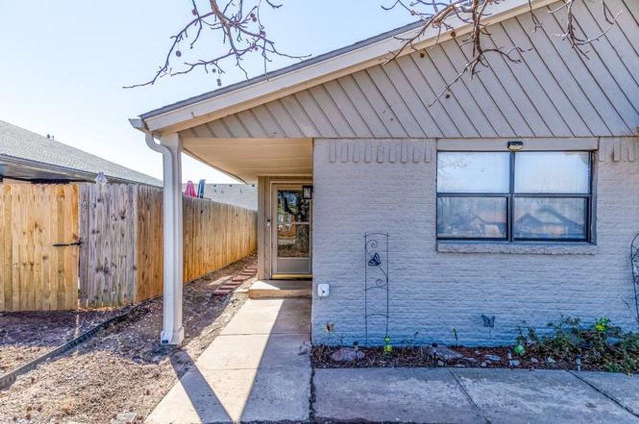 2334 Twisted Oak Dr #2334 - Photo 4 of 18