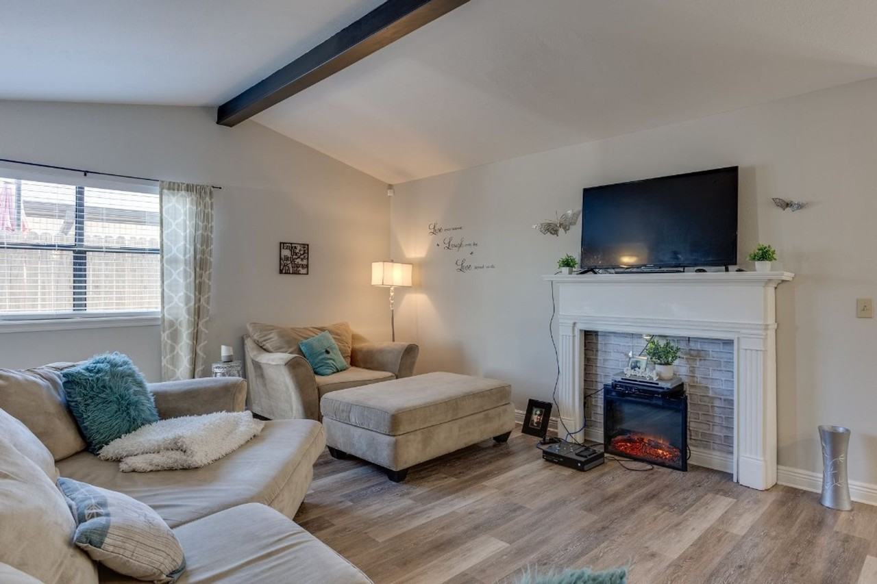 2334 Twisted Oak Dr #2334 - Photo 5 of 18