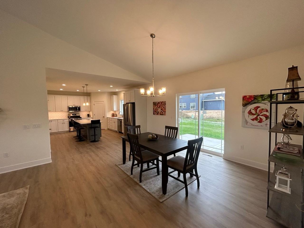 5708 Eternity Dr - Photo 3 of 16