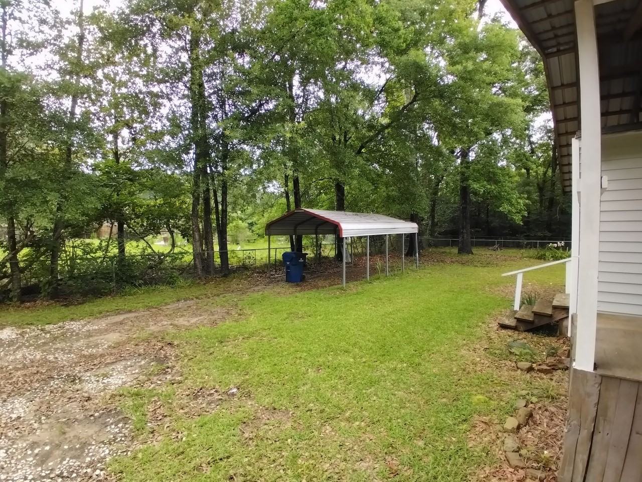 1122 Virginia St - Photo 7 of 8