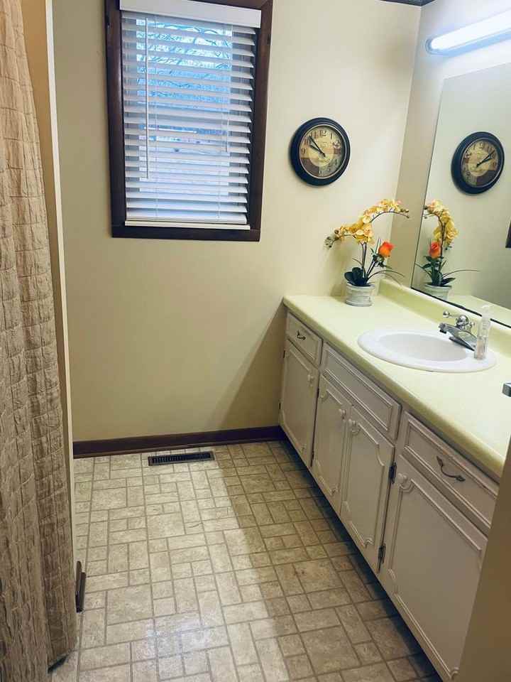 360 River Road - Photo 6 of 8