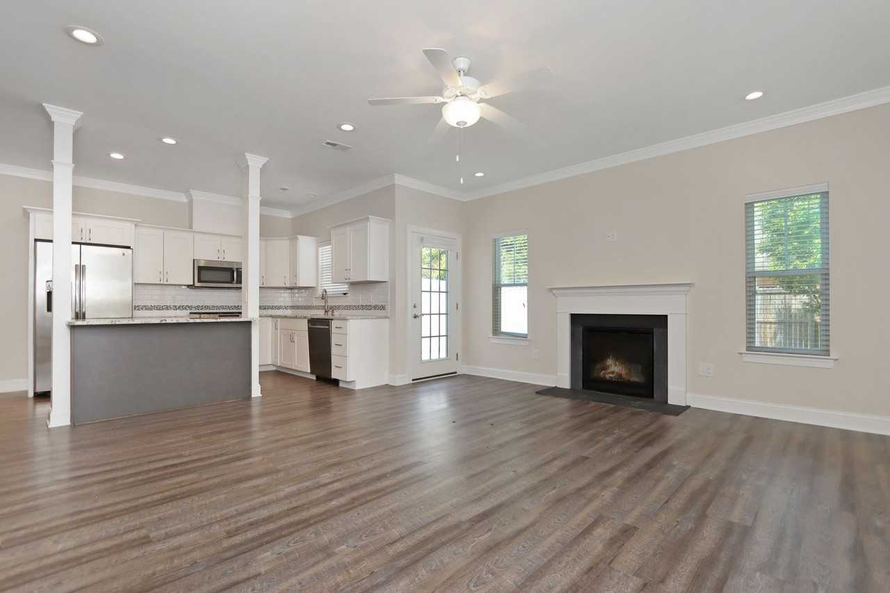 11 Franklin Ln - Photo 3 of 35
