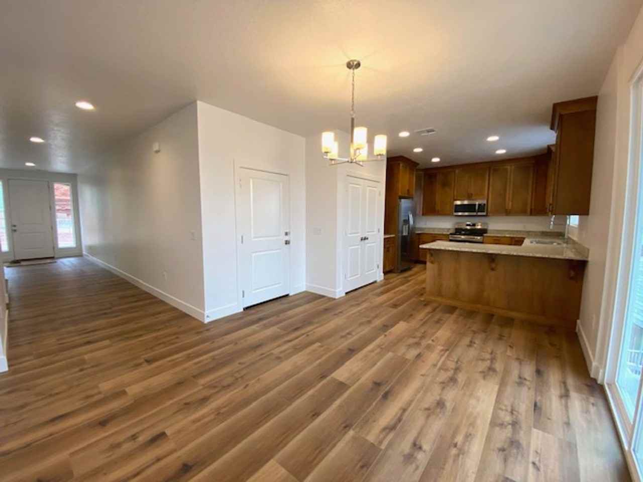 438 N Stone Mountain Dr #52 - Photo 6 of 33