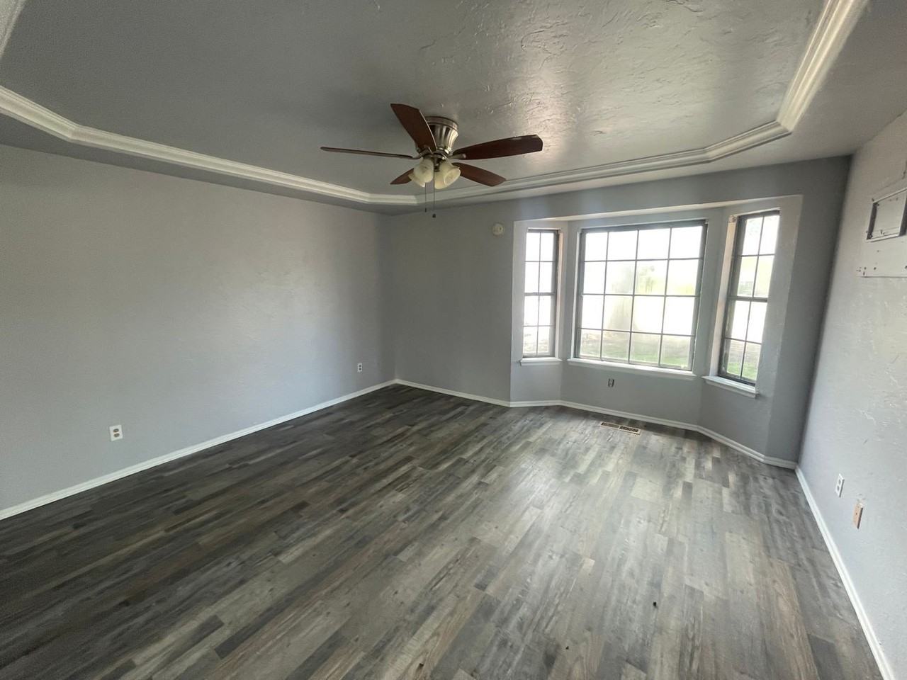 2919 Sw 127th St - Photo 3 of 14