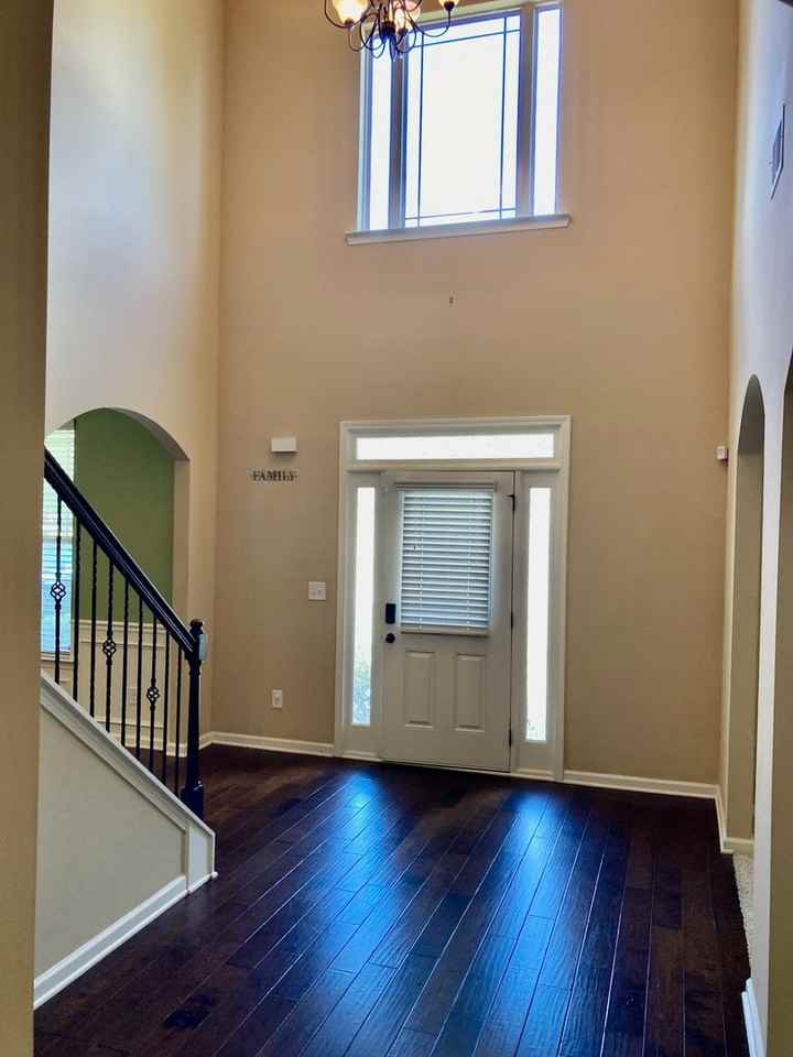 141 Seaton Ave - Photo 6 of 42