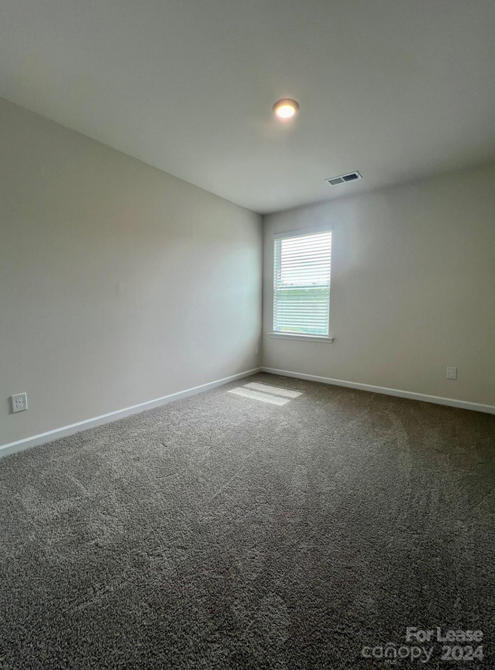 151 151 Brandon House - Photo 5 of 22