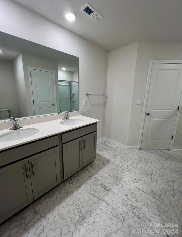 151 151 Brandon House - Photo 6 of 22