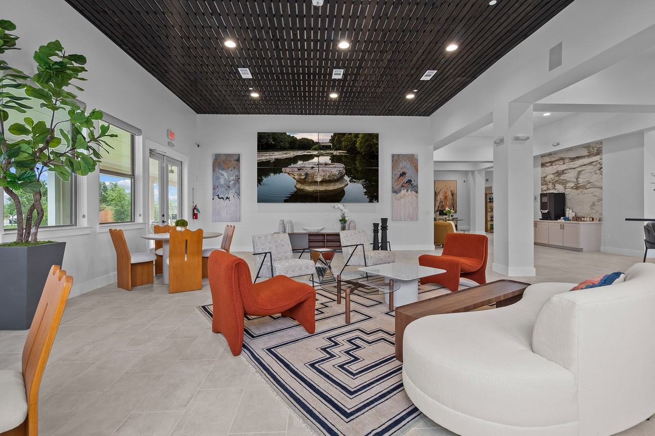 Mansions Eight65 - Photo 2 of 50