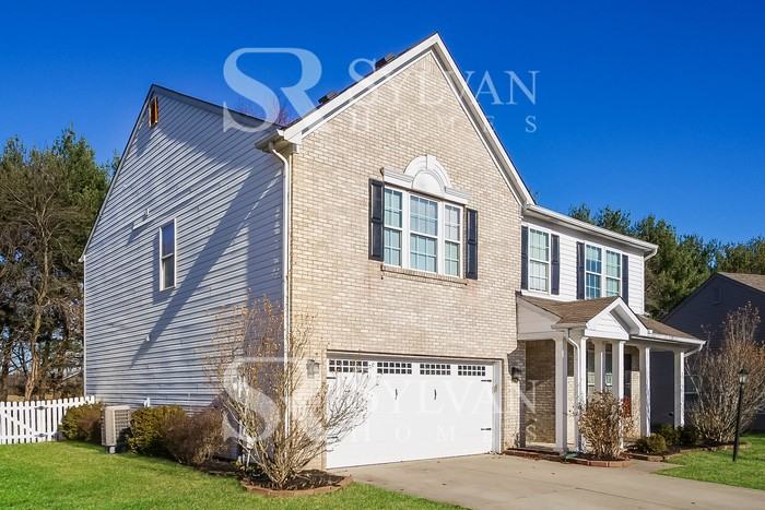 1938 Kingen Dr - Photo 3 of 16