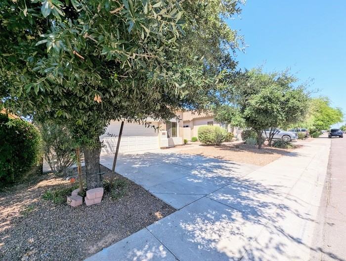 12620 W Campina Dr - Photo 3 of 50
