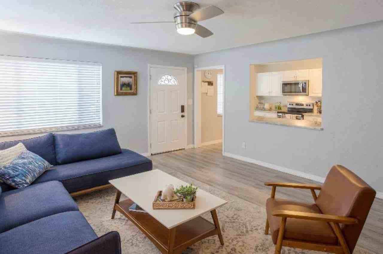 3179 11th Ave N #NA - Photo 3 of 17