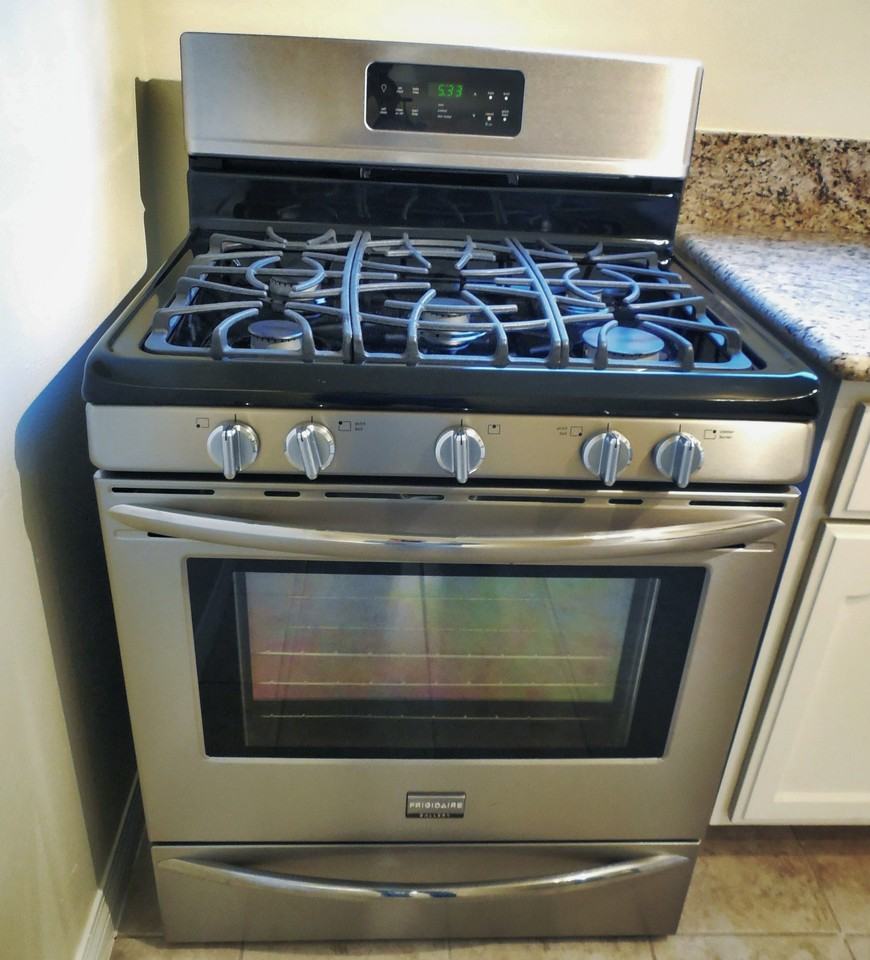 2026 Clyde Ave - Photo 4 of 18