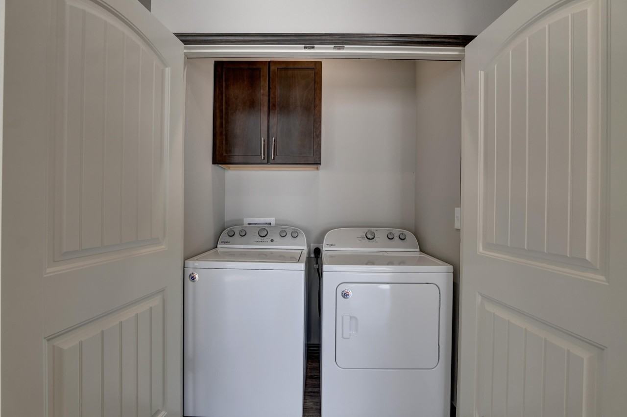 2427 S Jackson Ave #4 - Photo 3 of 7