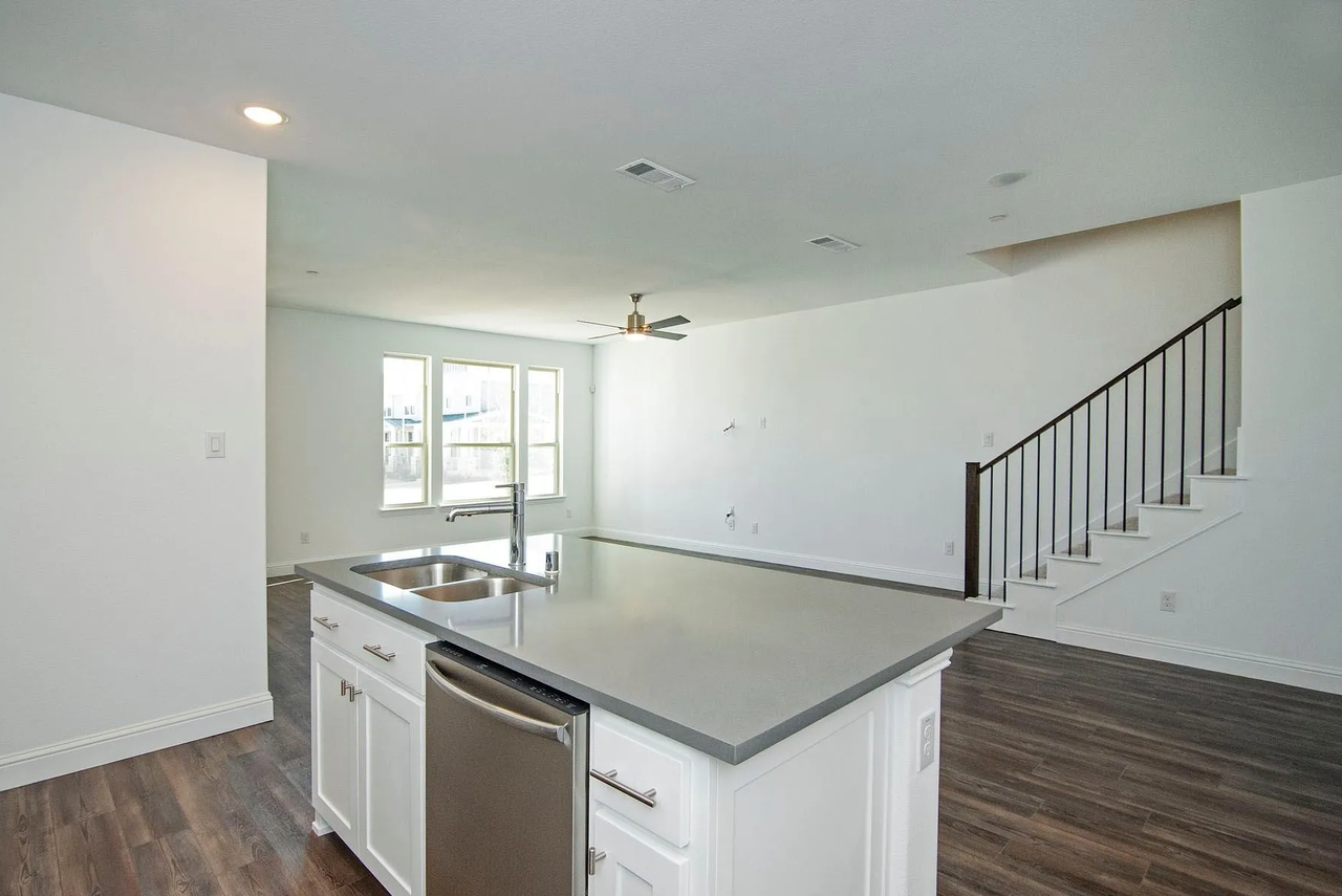 Teton St #13207 - Photo 4 of 25
