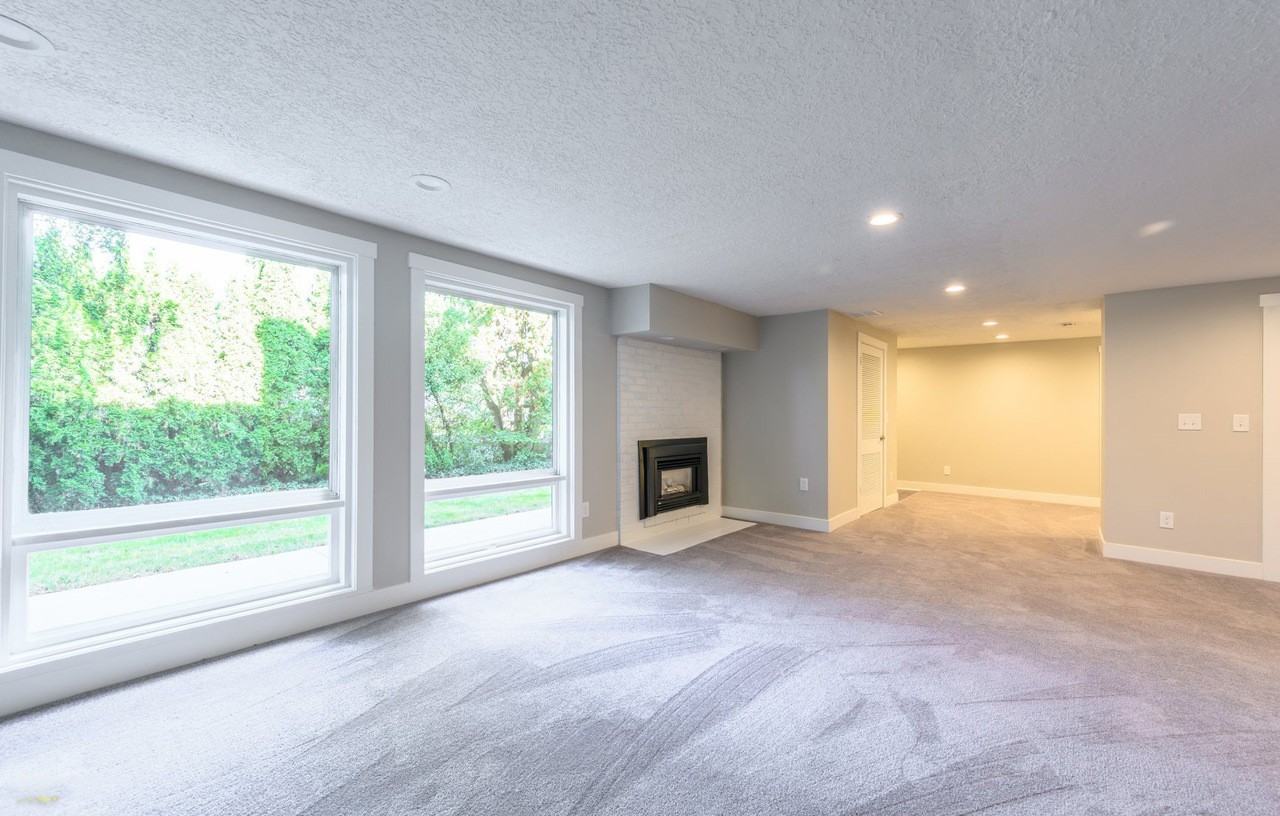 5300 Sw Dover Ln - Photo 2 of 13