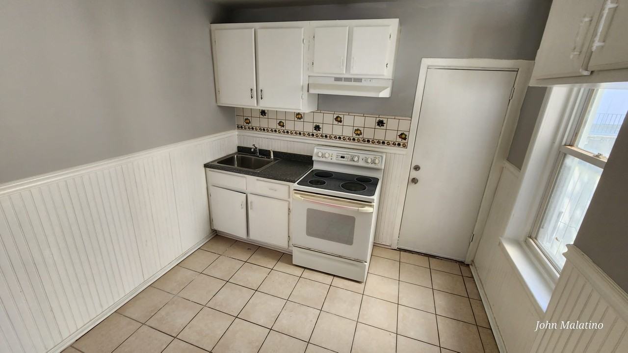 2516 S Gross St #NA - Photo 3 of 6