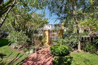 1162 1/2 S Hayworth Ave #NA - Photo 5 of 17