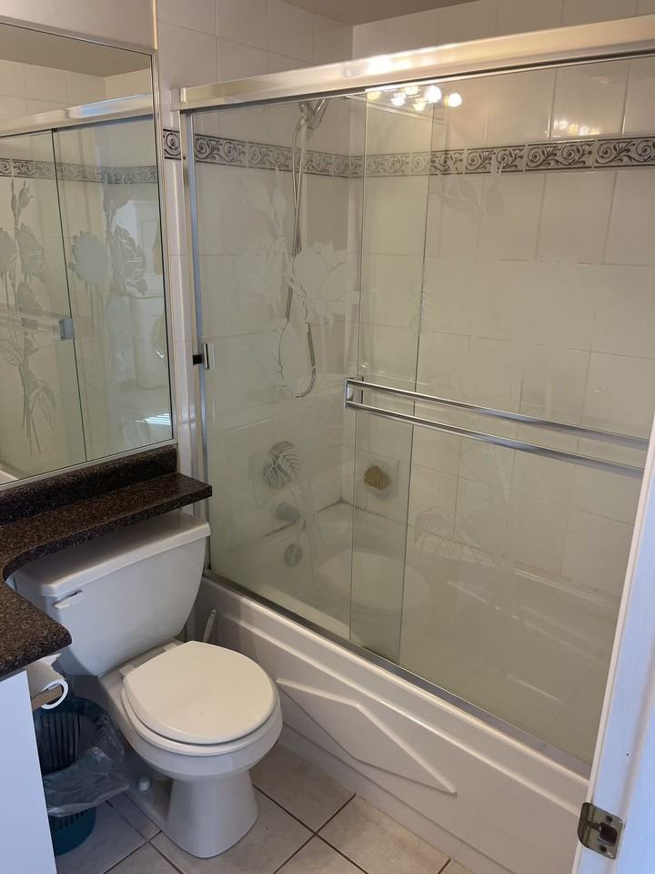 3135 Graveley Street - Photo 6 of 6