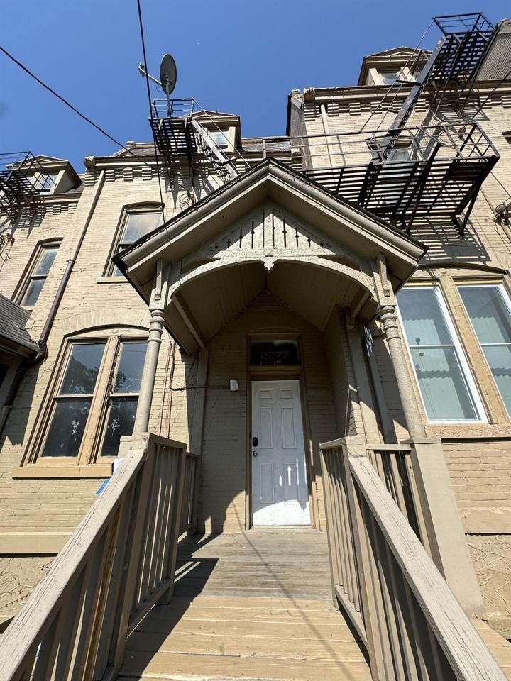 2275 2277 Vine Street 2277 2277, Cincinnati, OH 45219 4 Bedroom