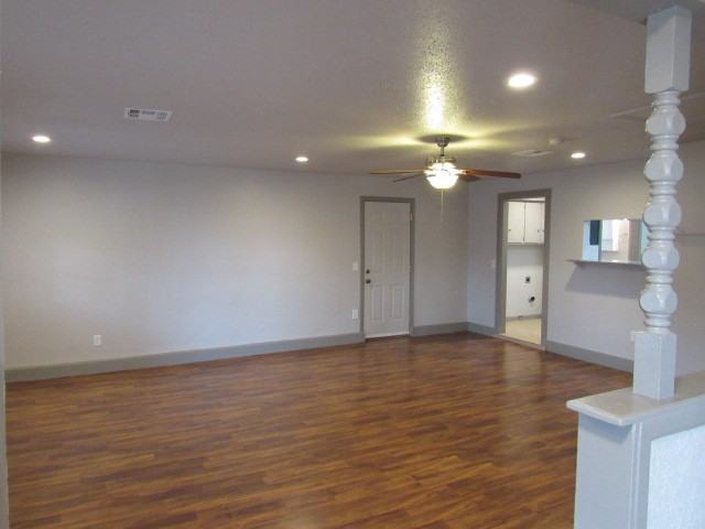 2813 Se 46th St #1 - Photo 4 of 18