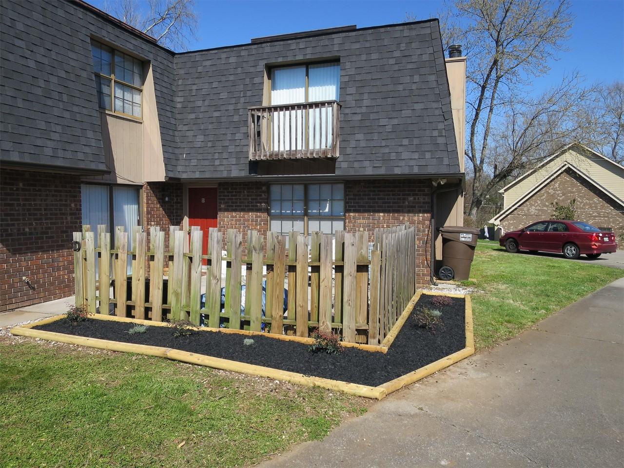 9003 Creekside Ln #D - Photo 2 of 18