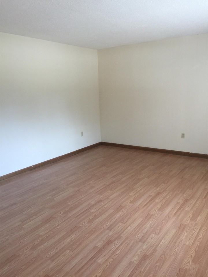 9003 Creekside Ln #D - Photo 7 of 18