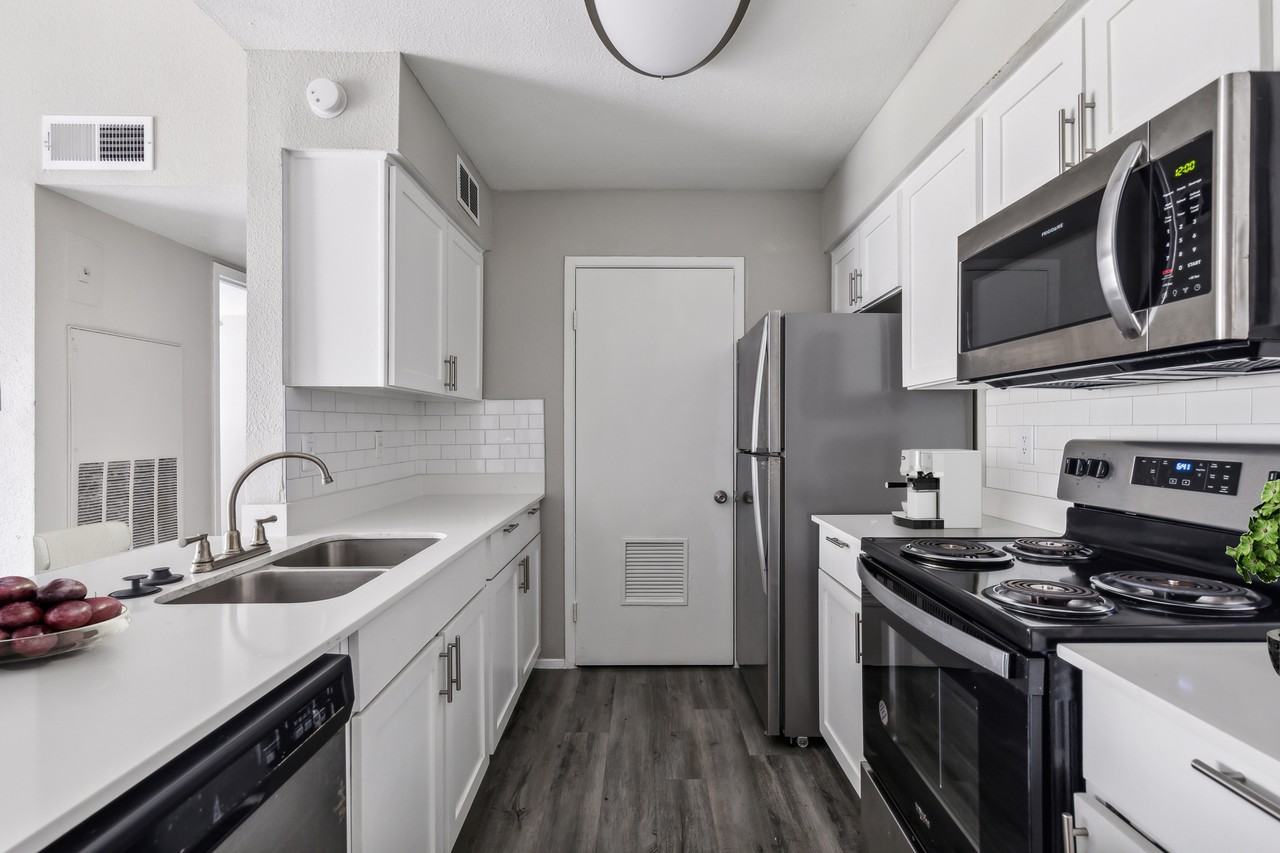 Park at Leblanc - Photo 3 of 85