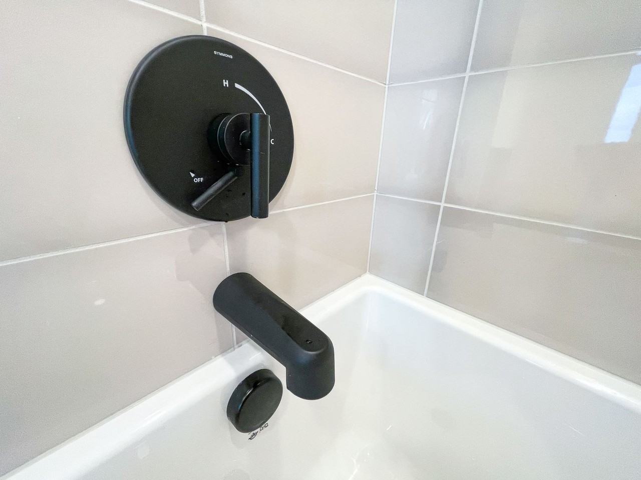 Parque Kirkland Apartments - Photo 3 of 50