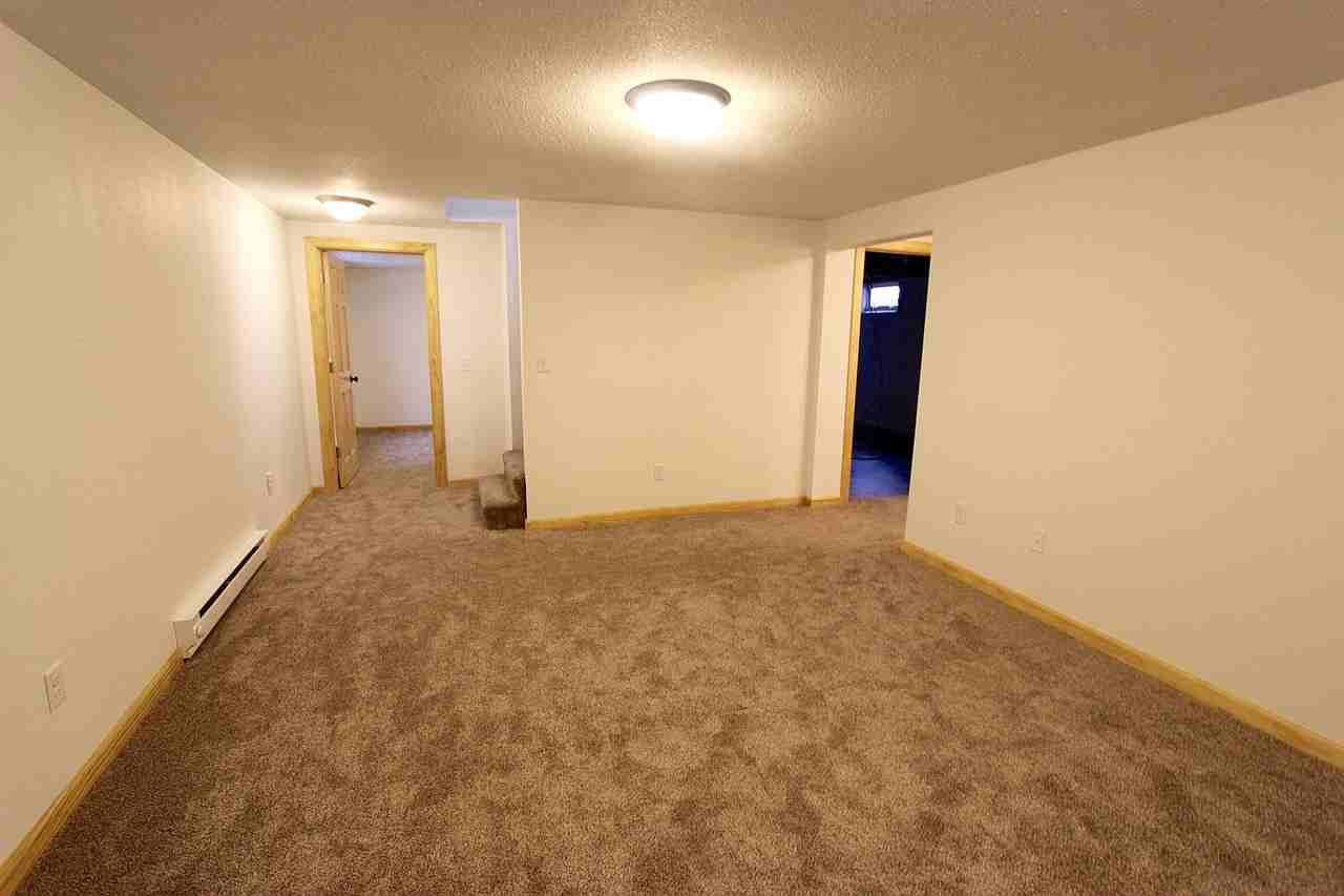 902 3rd Ave N #1 - Photo 3 of 7