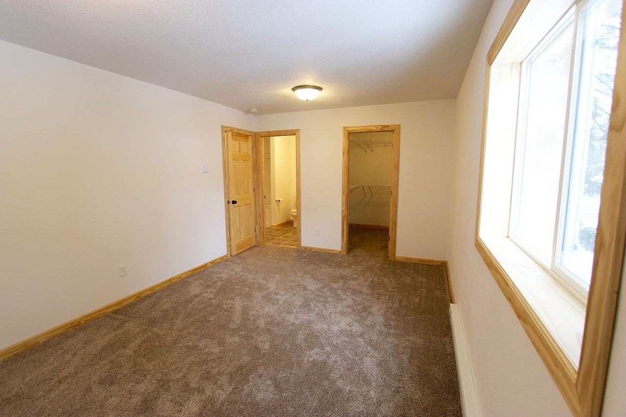 902 3rd Ave N #1 - Photo 5 of 7