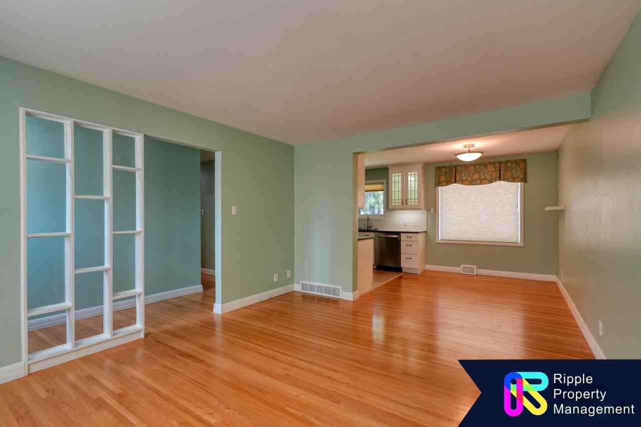 82 Cambrian Dr Nw Uppr - Photo 2 of 21