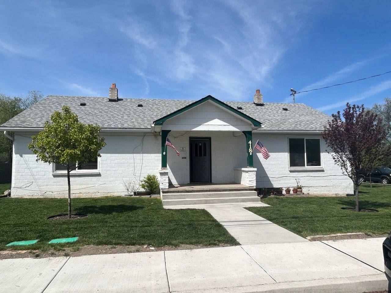 MF080-418 SW G St- CB - Photo 2 of 16