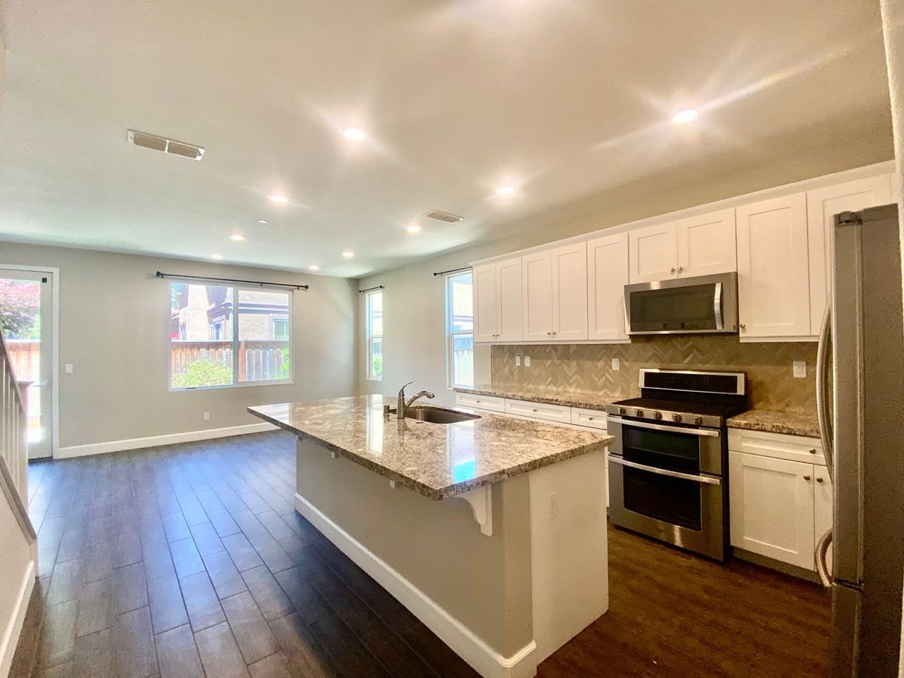 120 Caterina Way - Photo 3 of 38