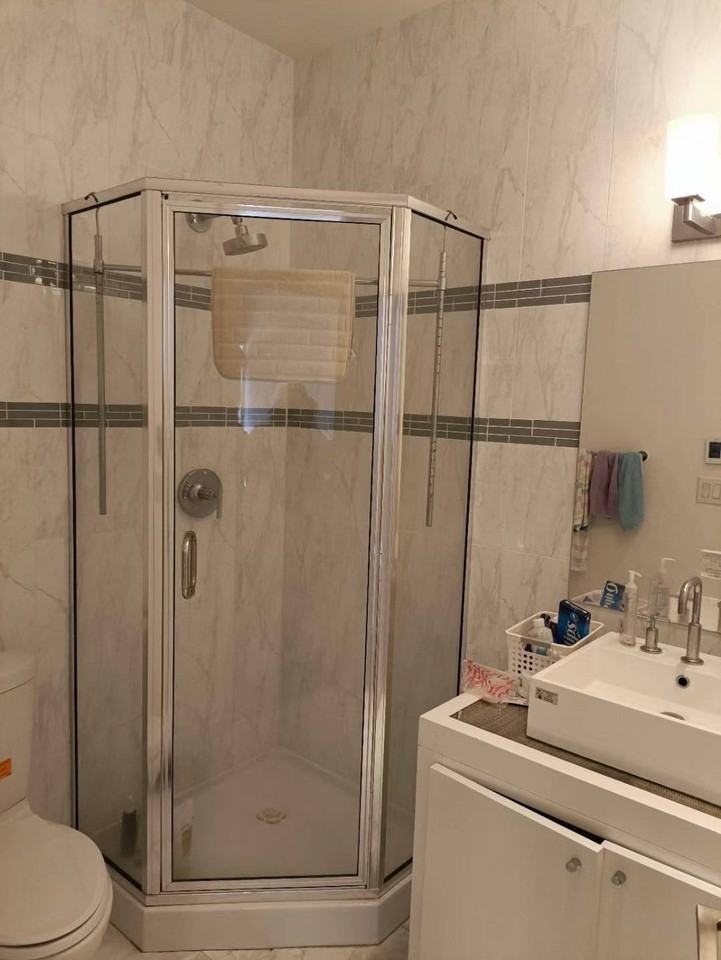 1718 Inglewood Ave - Photo 3 of 4