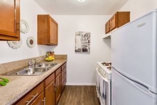 Harbor View Apartments - Photo 1 of 1