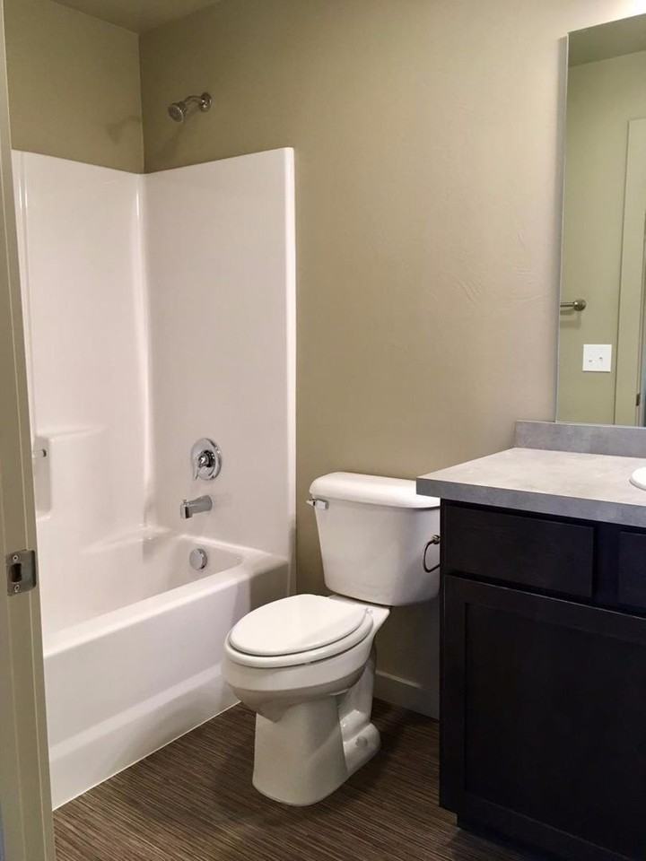 4815 Golden Gate Ave - Photo 6 of 12