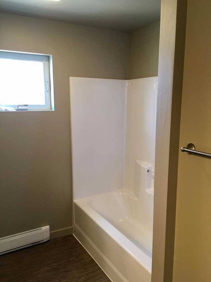4815 Golden Gate Ave - Photo 7 of 12