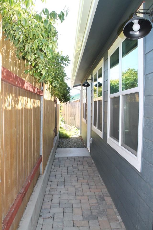 72 7th St - Photo 2 of 21