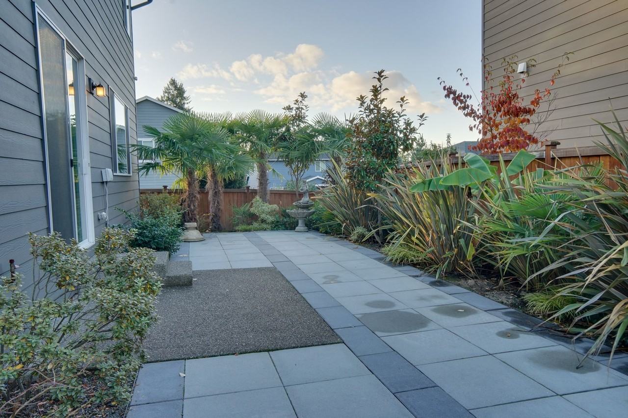 10232 Se 217th St - Photo 3 of 29