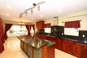 featured image of 2412 Kula Kolea Dr