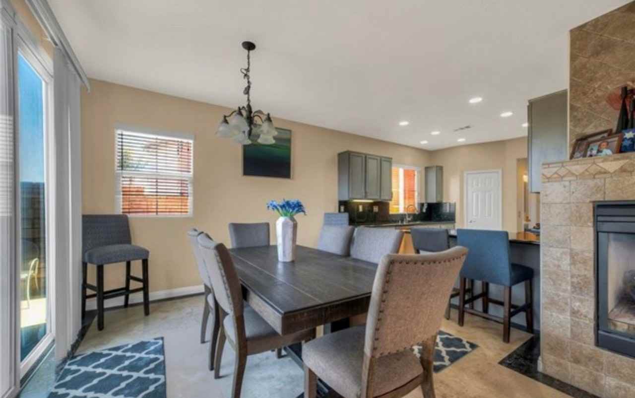 29228 Dakota Dr - Photo 4 of 11