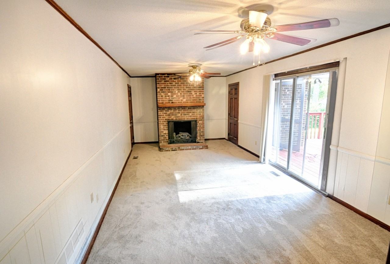 1526 Smith Level Rd - Photo 3 of 15