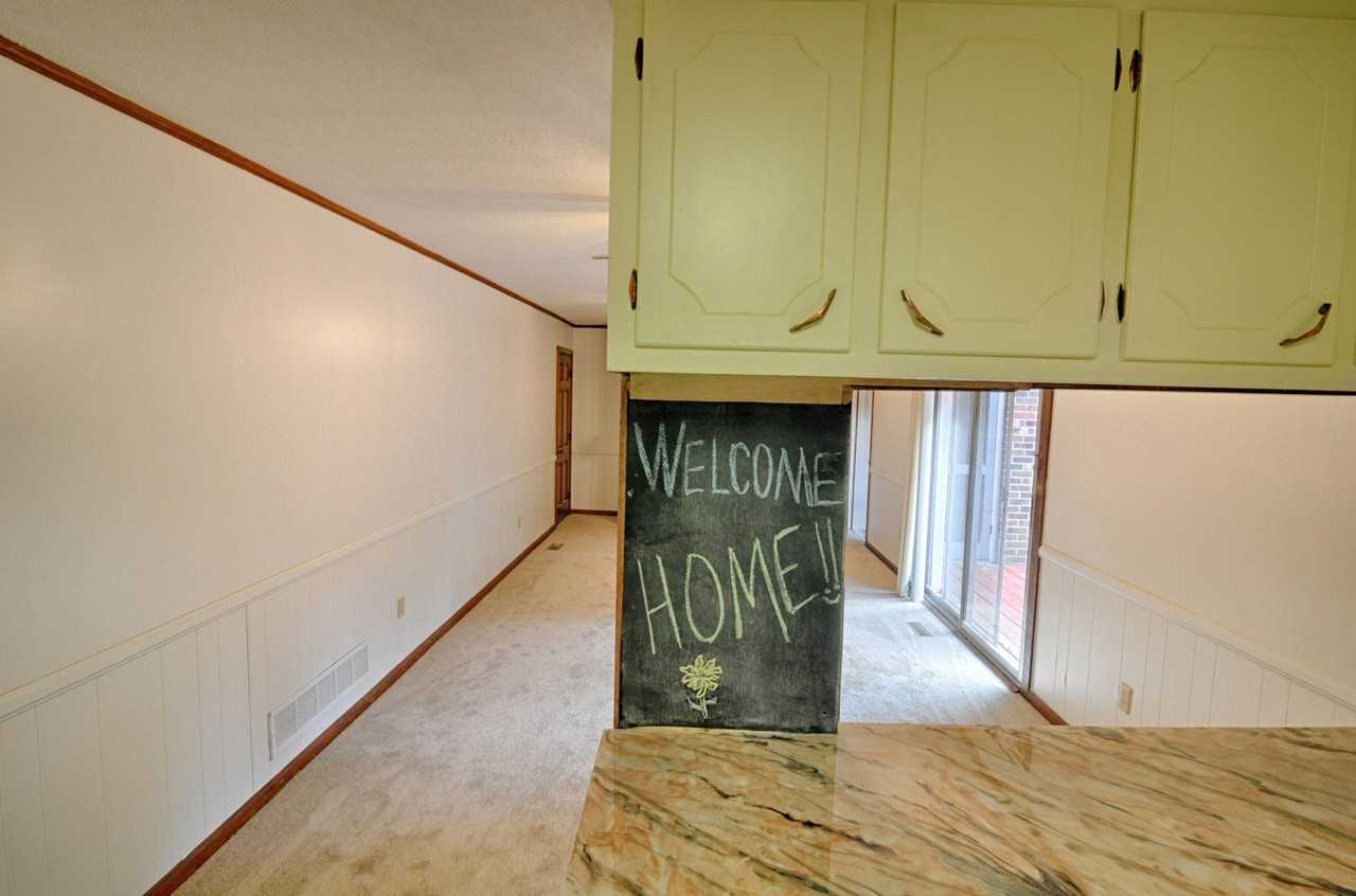 1526 Smith Level Rd - Photo 7 of 15