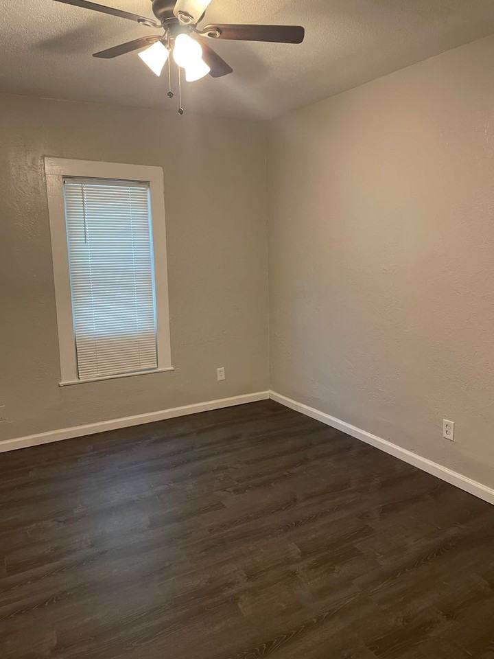 107 107 S Lea Main House (390) - Photo 4 of 11