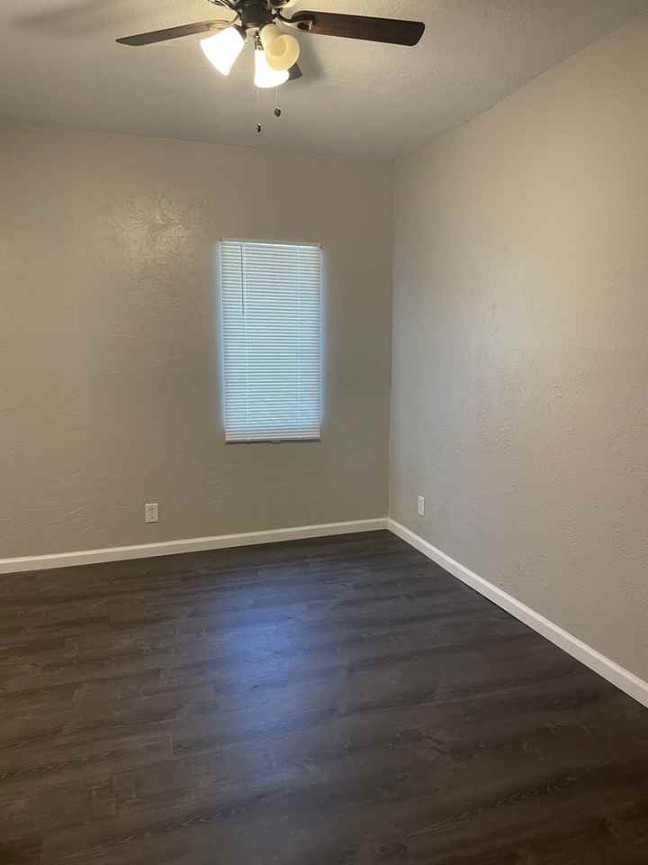 107 107 S Lea Main House (390) - Photo 6 of 11